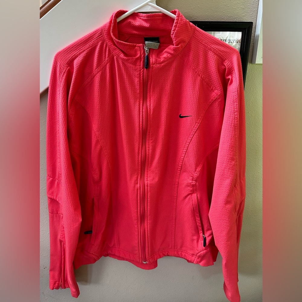 NIKE Pink Sphere Dry Sweater in L.